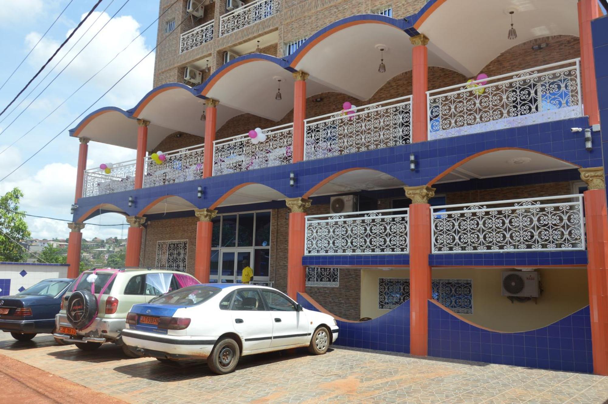 Nikita Hotel Yaoundé Esterno foto
